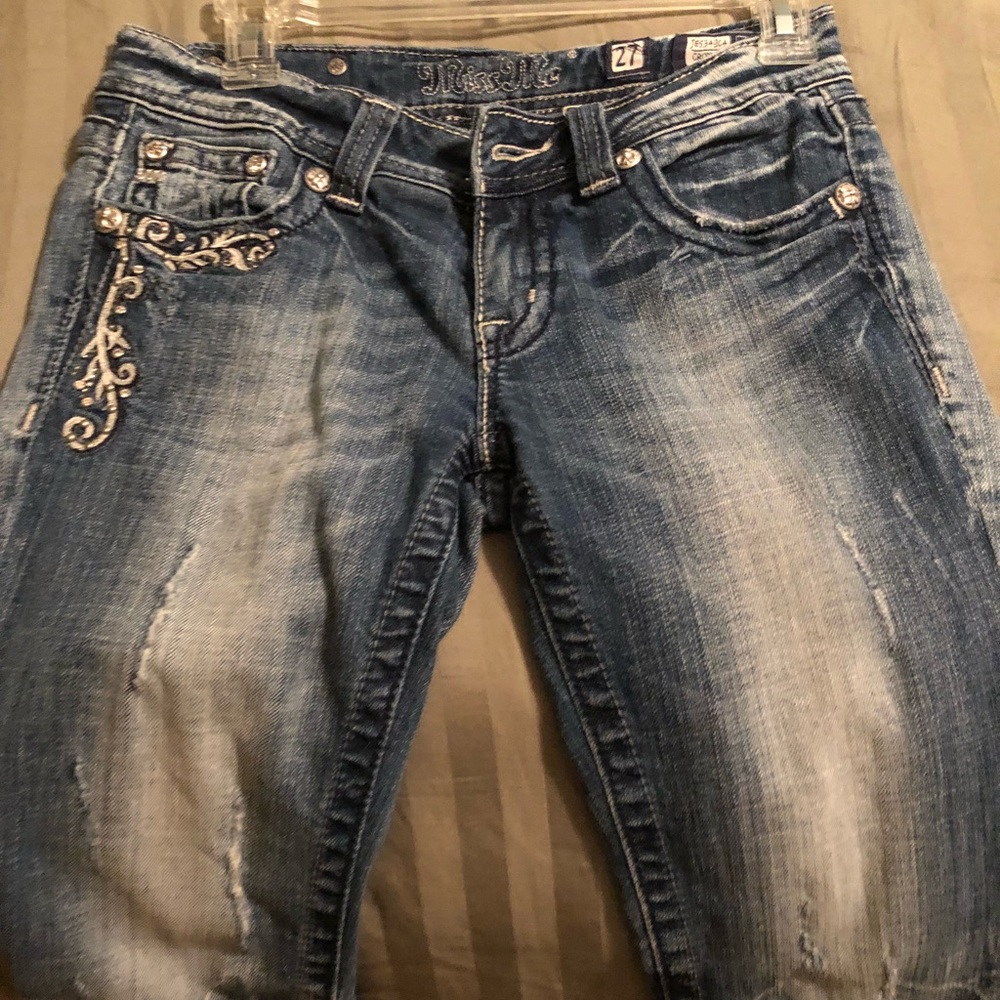 Miss Me Capris - Picture 2 of 2